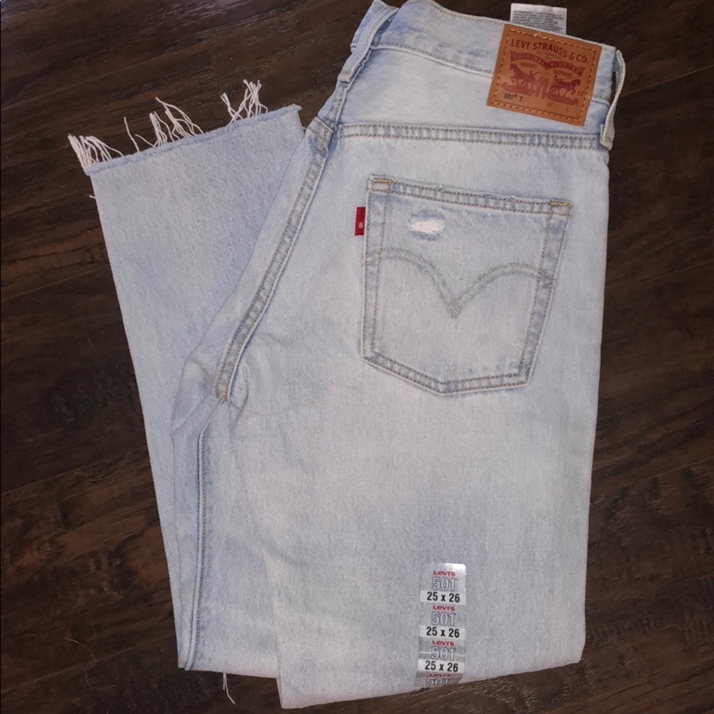 Never worn Levi 501s!!
